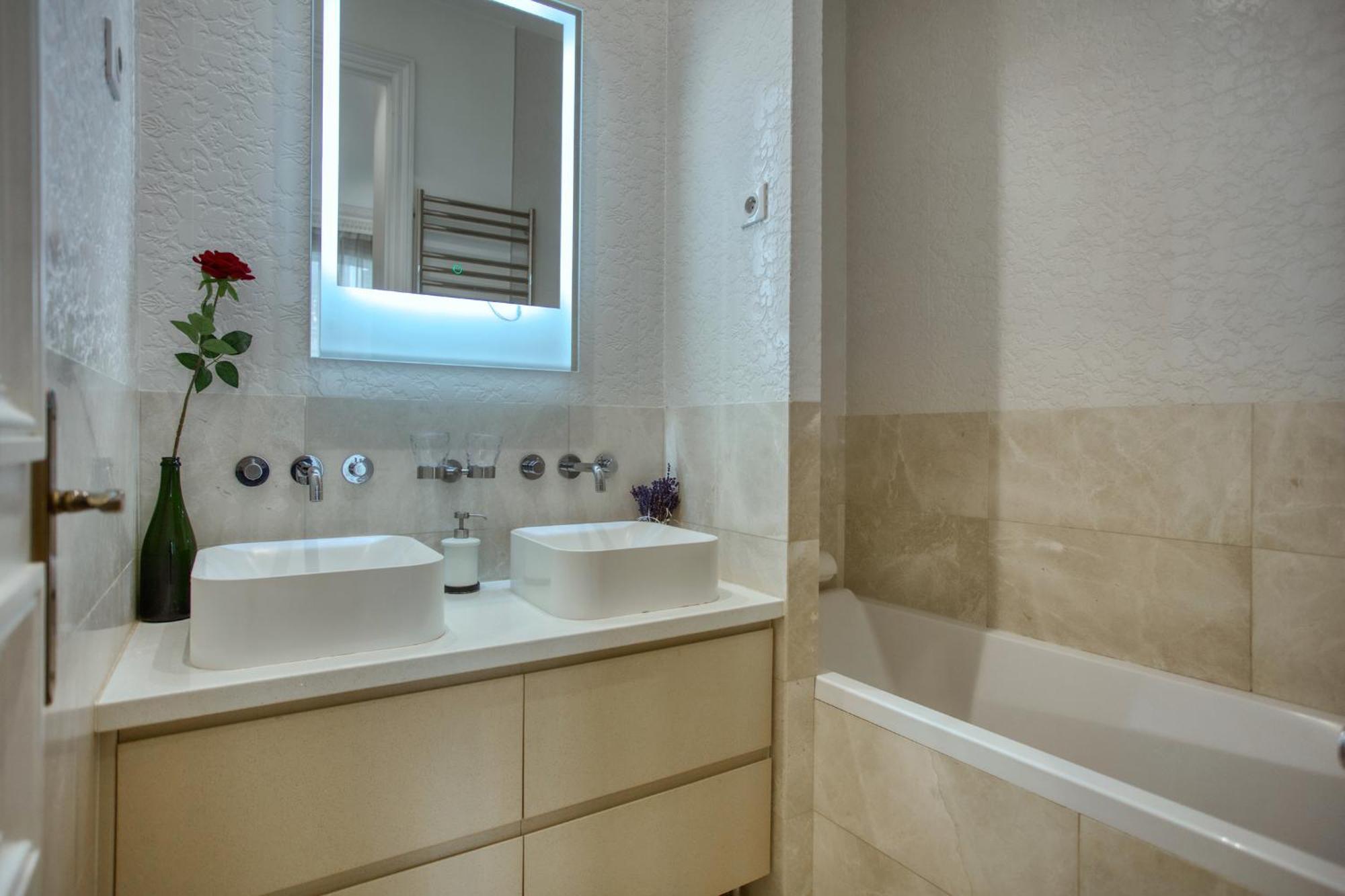 Luxueux 200M2 5Ch Champs Elysees A 1Min Perle Rare Parijs Buitenkant foto